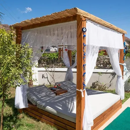 Cozy * Μαρμαρίς