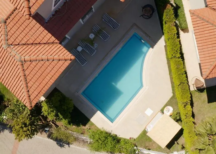Cozy Villa